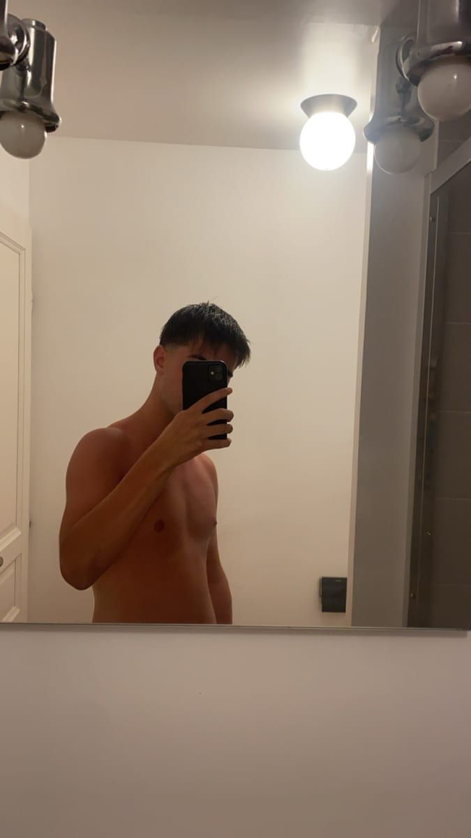 Profil de Divin